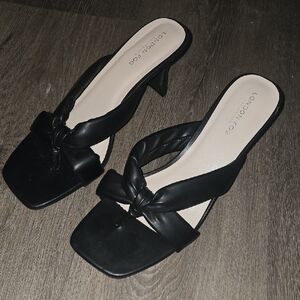 London Fog Black Women's Heeled Sandals